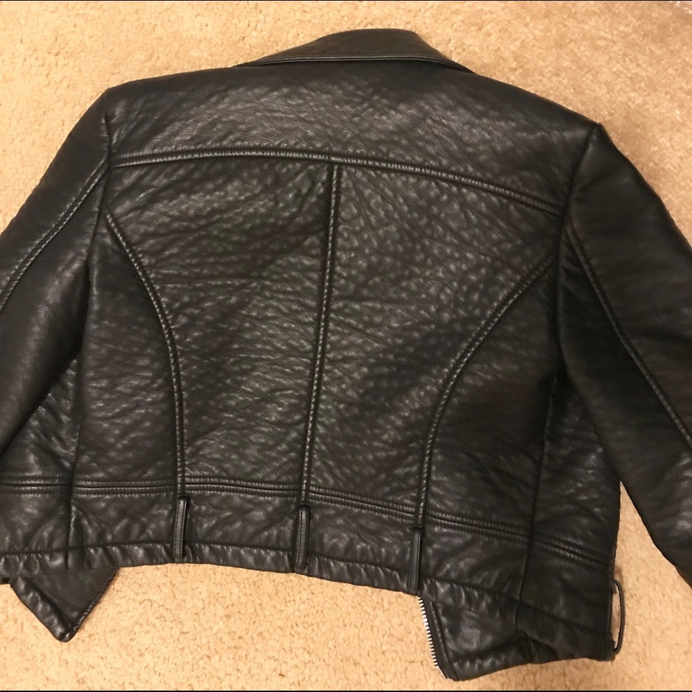 Leather Jacket ❤️ - Picture 5 of 7